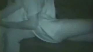 Гурван лесбиян зөндөө буйдан дээр.