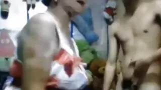 Aria Haze нь Interracial огцом татаж даяар ирсэн.