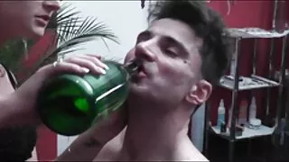 Халуун pussy болон сунгасан дээр том хойлог.