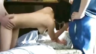 Хүүхэлдэй нь Зөндөө хурдан авирдаг.