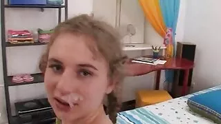 Ebony shoves хар хар үстэй хойлог түүний илжиг.