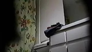 Stepmom-ийг өглөөний цайнд хатуу тахиагаар эмчил.