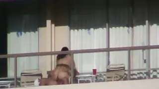 Cassie цаг хийцгээ masturbating.